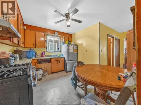 1084 Hickory Windsor ON N8Y 3S1