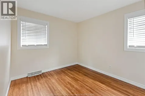 3162 Avondale Windsor ON N9E 1X3