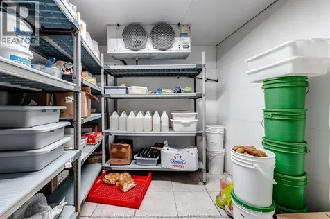3163 Tecumseh Road East Windsor ON N8W 1G9
