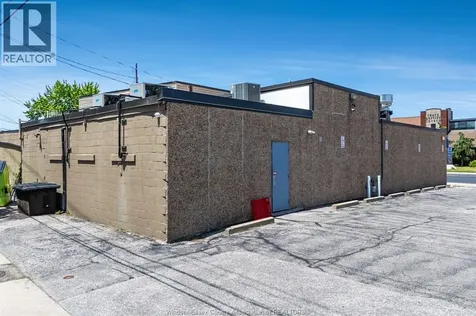 3163 Tecumseh Road East Windsor ON N8W 1G9