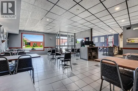 3163 Tecumseh Road East Windsor ON N8W 1G9