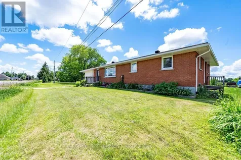 140 Mud Lake Road Pembroke ON K8A 6W4