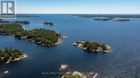 7 A60 Island The Archipelago (archipelago North) ON P0G 1K0