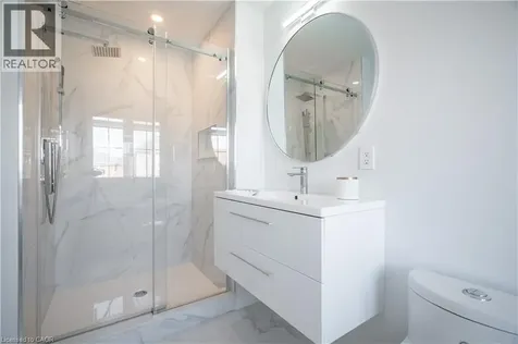 80 Montreal Circle Stoney Creek ON L8E 0C9
