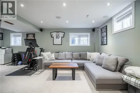80 Montreal Circle Stoney Creek ON L8E 0C9