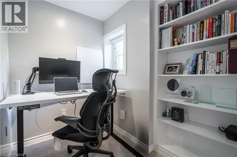 80 Montreal Circle Stoney Creek ON L8E 0C9
