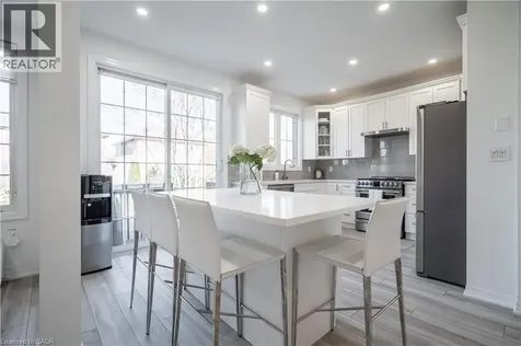 80 Montreal Circle Stoney Creek ON L8E 0C9