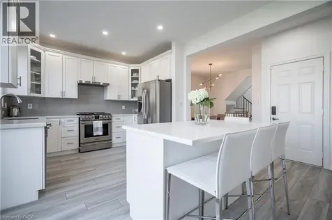80 Montreal Circle Stoney Creek ON L8E 0C9