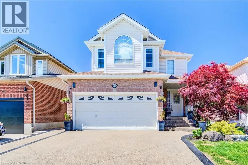 913 Copper Leaf Crescent Kitchener ON N2E 3W1