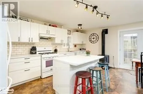 435 Napier Street Collingwood ON L9Y 3T8