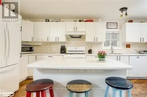 435 Napier Street Collingwood ON L9Y 3T8
