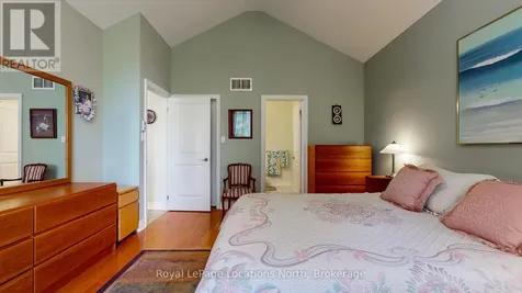 29 Savannah Crescent Wasaga Beach ON L9Z 0E7
