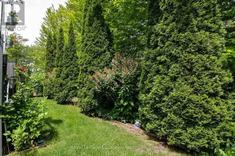 29 Savannah Crescent Wasaga Beach ON L9Z 0E7
