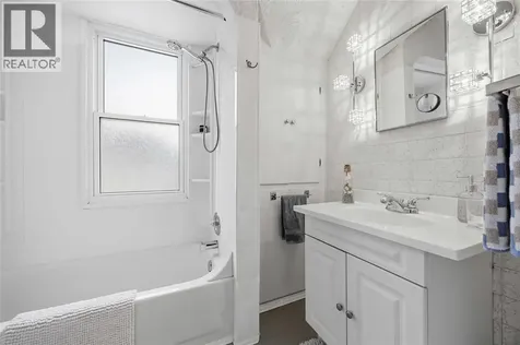 137 Euphemia Street North Sarnia ON N7T 6A4