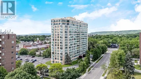 100 Millside Drive Milton (om Old Milton) ON L9T 5E2