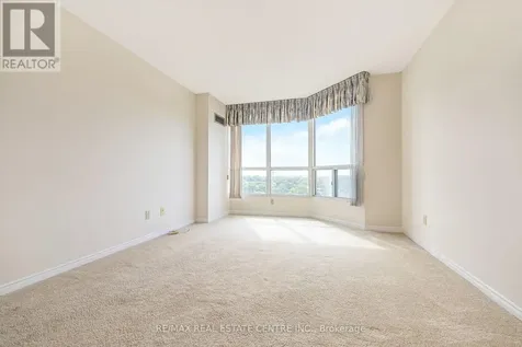 100 Millside Drive Milton (om Old Milton) ON L9T 5E2
