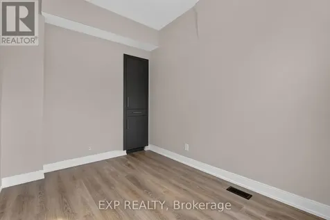 118 Cathcart Street North Hamilton (beasley) ON L8L 5A2