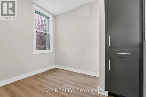118 Cathcart Street North Hamilton (beasley) ON L8L 5A2