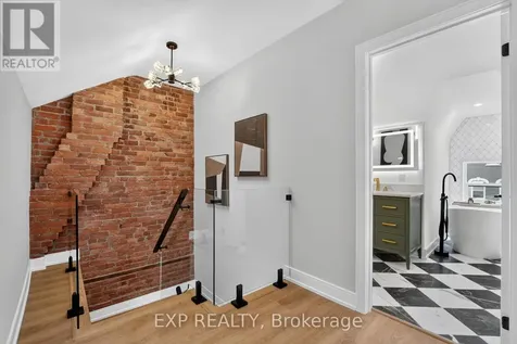 118 Cathcart Street North Hamilton (beasley) ON L8L 5A2