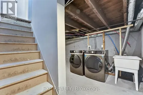 118 Cathcart Street North Hamilton (beasley) ON L8L 5A2