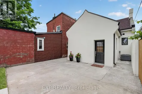 118 Cathcart Street North Hamilton (beasley) ON L8L 5A2