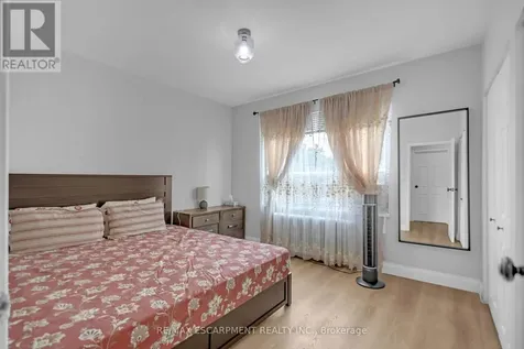 57 Mericourt Road Hamilton (ainslie Wood) ON L8S 2N5
