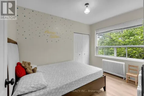 57 Mericourt Road Hamilton (ainslie Wood) ON L8S 2N5