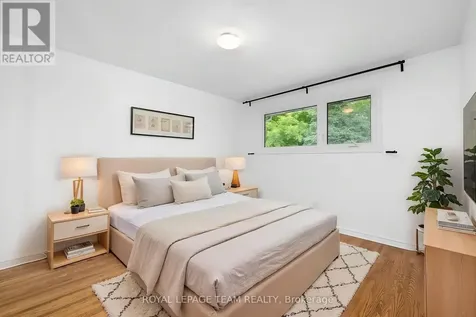 40 Woodmount Crescent Ottawa ON K2E 5R1