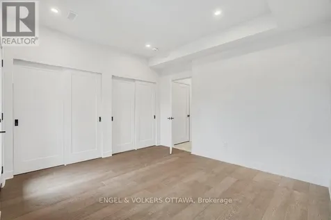 71 Parent Avenue Ottawa ON K1N 0E6