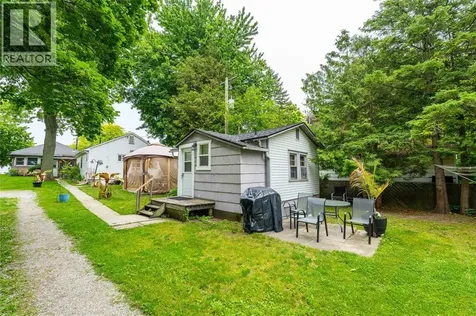 6288 Spruce Street Lambton Shores ON N0N 1J2