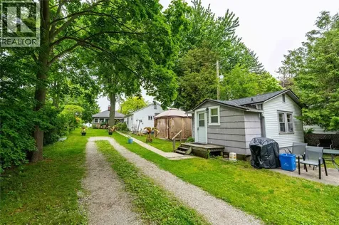 6288 Spruce Street Lambton Shores ON N0N 1J2