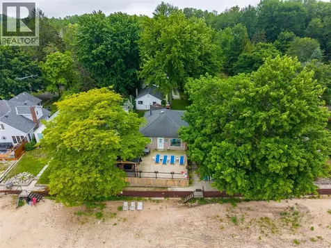6288 Spruce Street Lambton Shores ON N0N 1J2