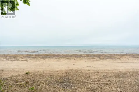 6288 Spruce Street Lambton Shores ON N0N 1J2