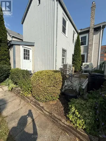 28 James Street East Brockville ON K6V 1K2