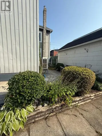 28 James Street East Brockville ON K6V 1K2