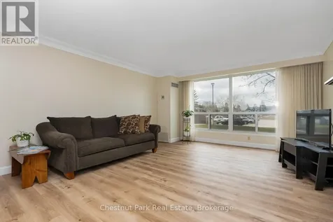 172 Eighth Street Collingwood ON L9Y 4T2