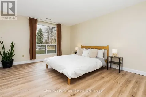 172 Eighth Street Collingwood ON L9Y 4T2