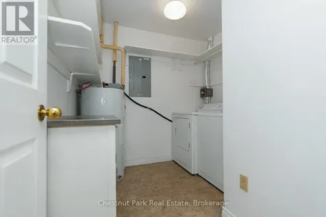 172 Eighth Street Collingwood ON L9Y 4T2