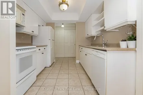172 Eighth Street Collingwood ON L9Y 4T2