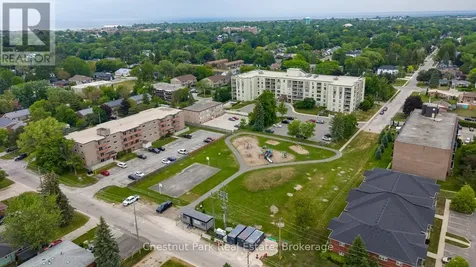 172 Eighth Street Collingwood ON L9Y 4T2