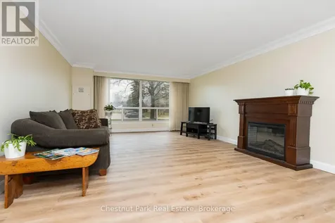 172 Eighth Street Collingwood ON L9Y 4T2