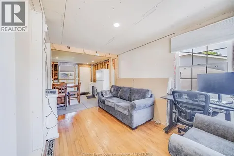 9524 Walker Road Mcgregor ON N0R 1J0
