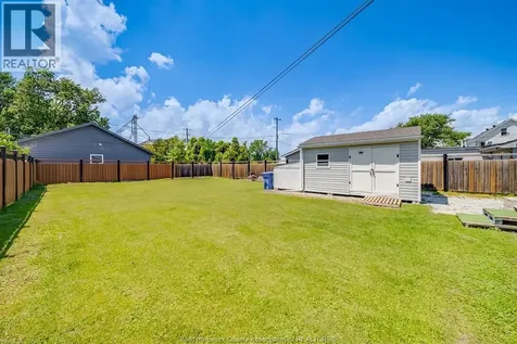 9524 Walker Road Mcgregor ON N0R 1J0