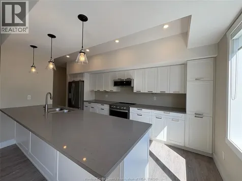 550 Sandison Street Windsor ON N9E 0A3