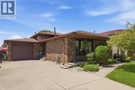 1705 Southdale Windsor ON N8W 4W8