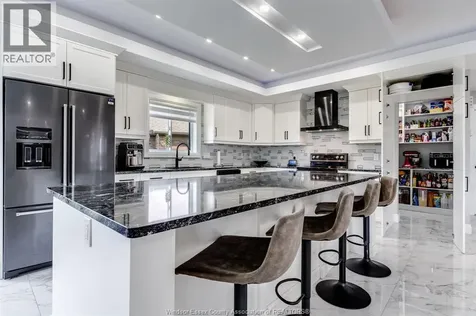 6 Augusta Drive Leamington ON N8H 0C7