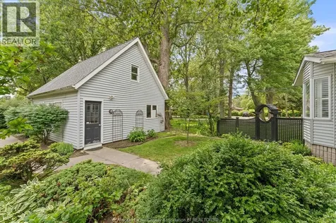 12746 Riverside Drive Tecumseh ON N8N 1A3