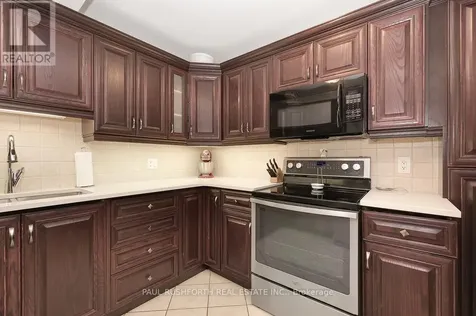 6426 Nuggett Drive Ottawa ON K1C 4X8
