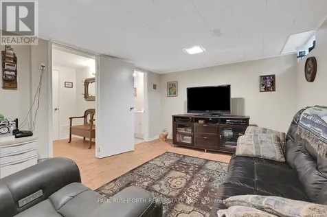 6426 Nuggett Drive Ottawa ON K1C 4X8