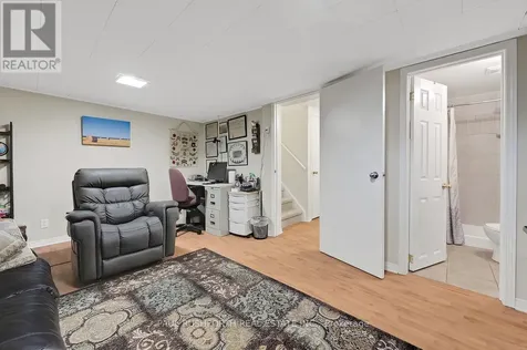 6426 Nuggett Drive Ottawa ON K1C 4X8
